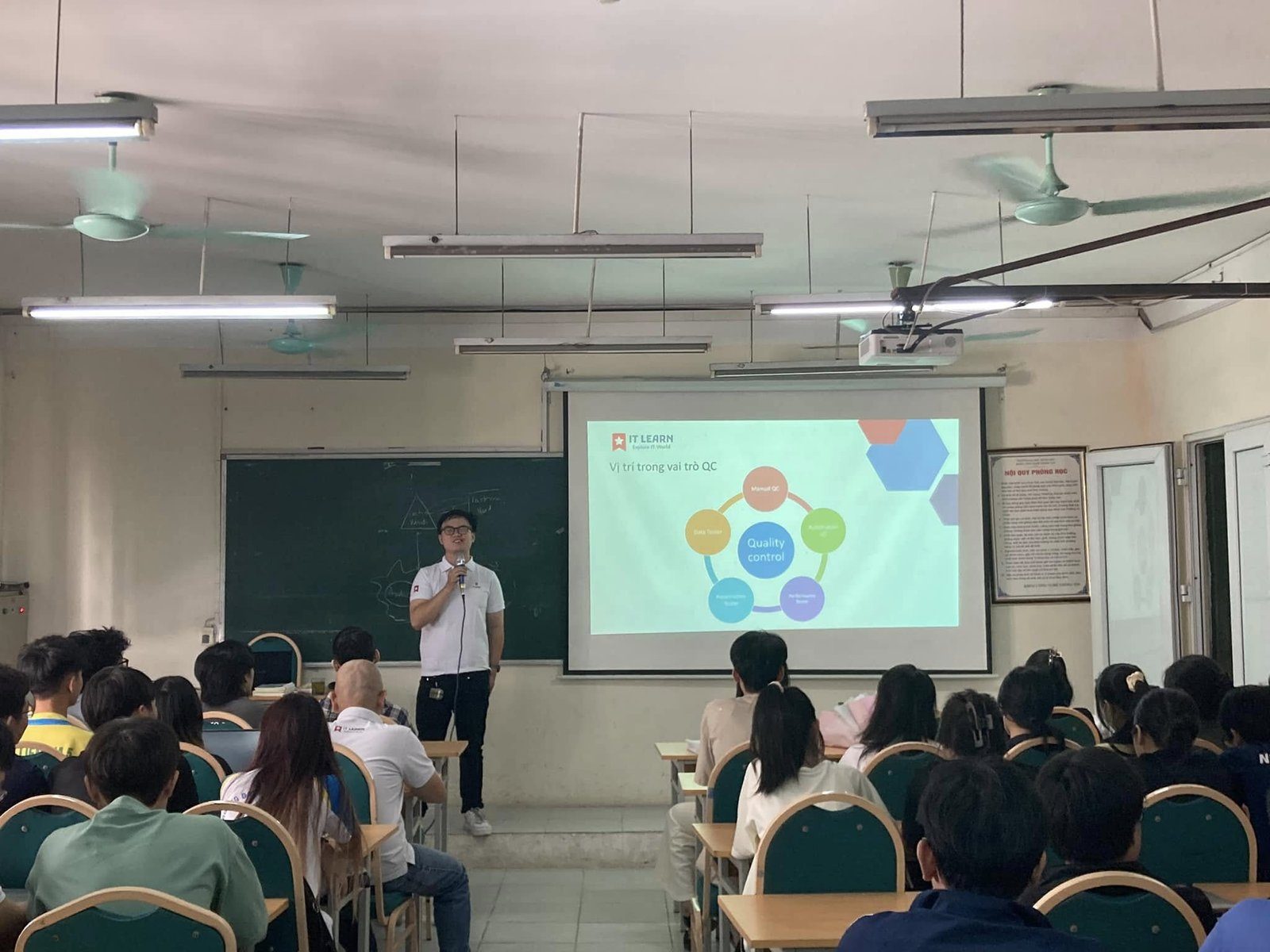 Workshop hướng nghiệp tester của IT LEARN tại trường đại học